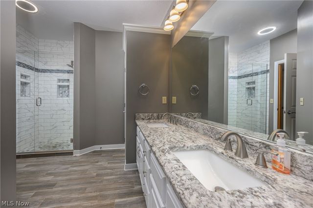 1436 Glenbrook Avenue, Louisville, OH 44641