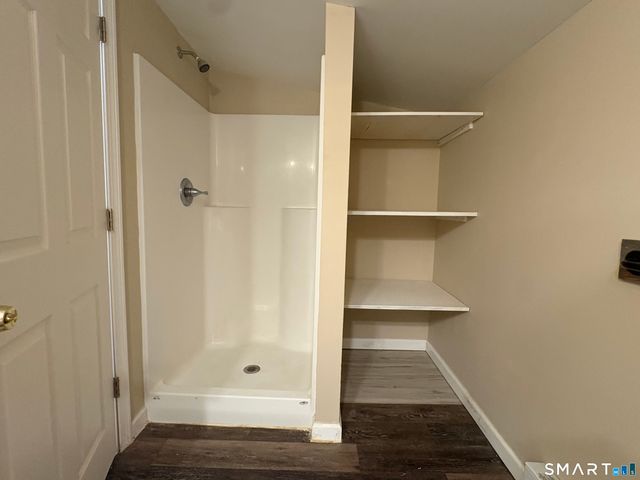 1185 Randolph Road Back Apartment, Middletown, CT 06457