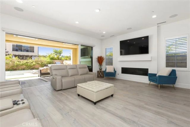 17281 Cobblestone, Huntington Beach, CA 92649