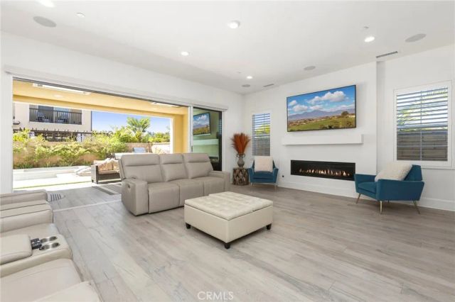 17281 Cobblestone, Huntington Beach, CA 92649