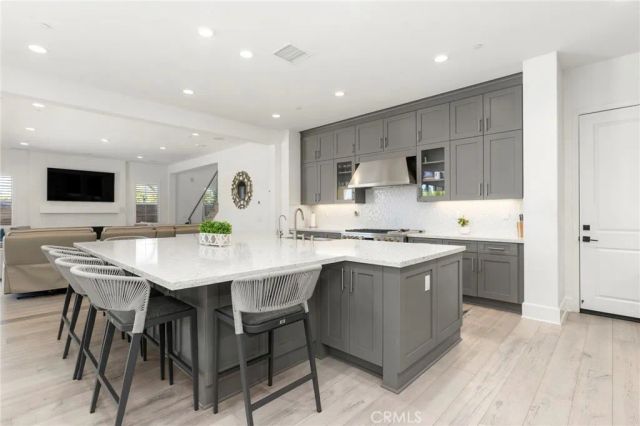 17281 Cobblestone, Huntington Beach, CA 92649