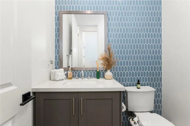 17281 Cobblestone, Huntington Beach, CA 92649