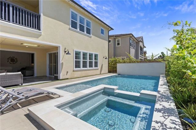 17281 Cobblestone, Huntington Beach, CA 92649