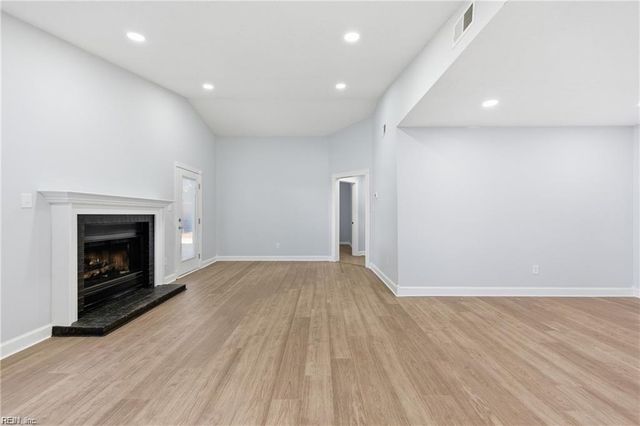 5545 Lambdin ARCH, Virginia Beach, VA 23455