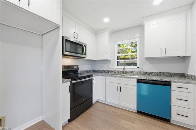 5545 Lambdin ARCH, Virginia Beach, VA 23455