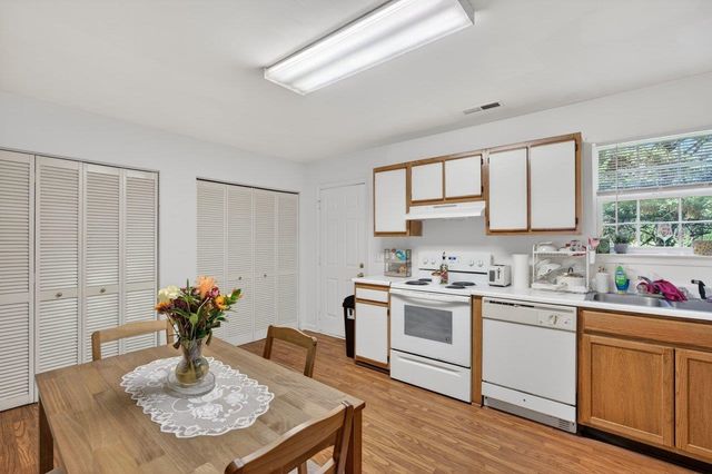 492 PHEASANT RUN CIR, Harrisonburg, VA 22801