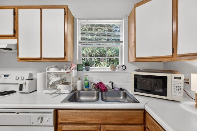 492 PHEASANT RUN CIR, Harrisonburg, VA 22801