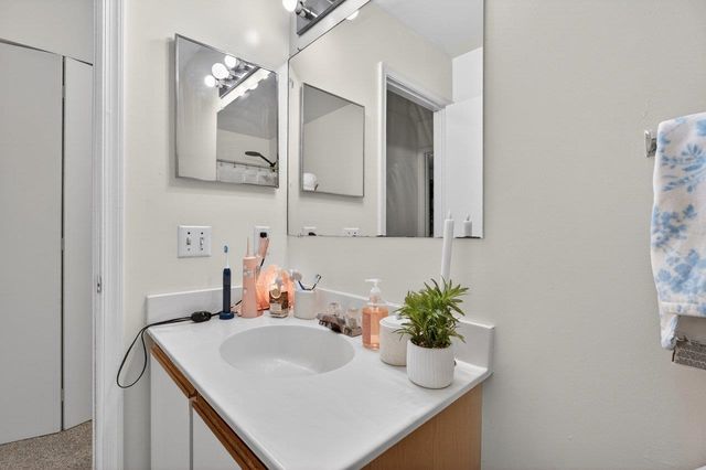 492 PHEASANT RUN CIR, Harrisonburg, VA 22801