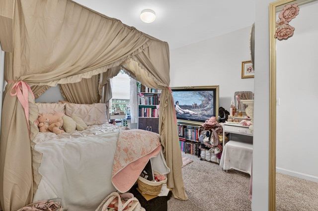 492 PHEASANT RUN CIR, Harrisonburg, VA 22801