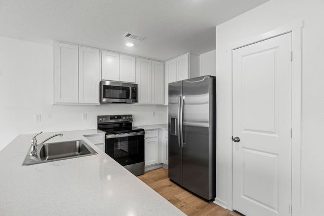 111 King Ranch Drive, Beebe, AR 72012