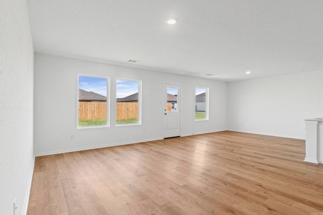 111 King Ranch Drive, Beebe, AR 72012