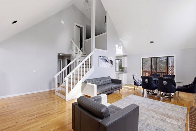 57 Carriage House Path, Ashland, MA 01721