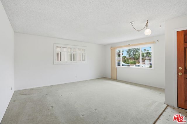 6701 Neddy Avenue, West Hills (los Angeles), CA 91307