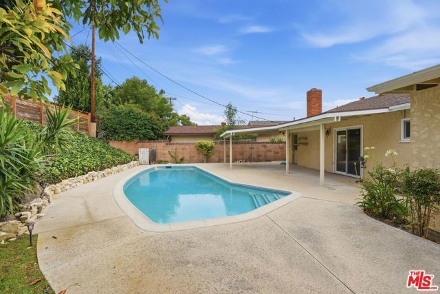 6701 Neddy Avenue, West Hills (los Angeles), CA 91307