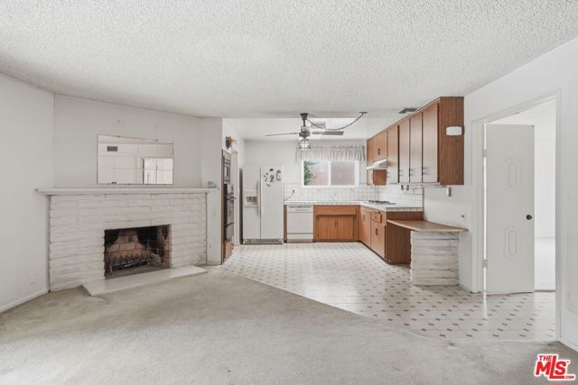 6701 Neddy Avenue, West Hills (los Angeles), CA 91307
