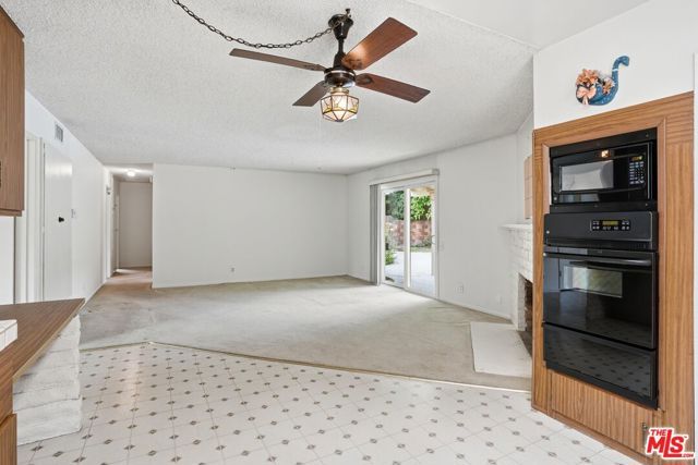 6701 Neddy Avenue, West Hills (los Angeles), CA 91307