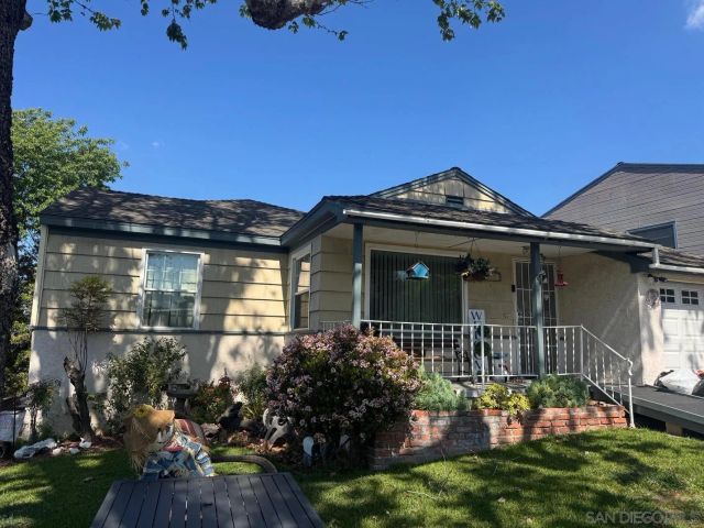 7104 Hybeth Dr, La Mesa, CA 91941