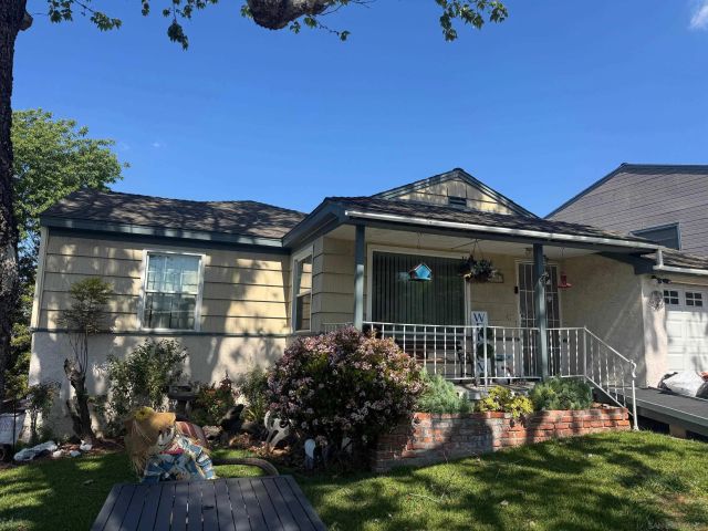 7104 Hybeth Dr, La Mesa, CA 91941