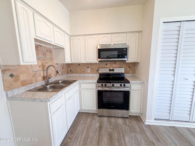 11264 PRINCESSA Lane, Jacksonville, FL 32218
