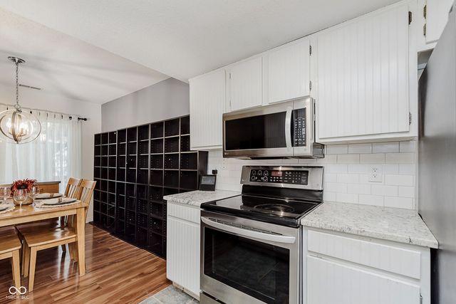 9017 Cinnebar Drive, Indianapolis, IN 46268