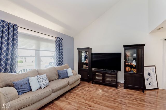 9017 Cinnebar Drive, Indianapolis, IN 46268