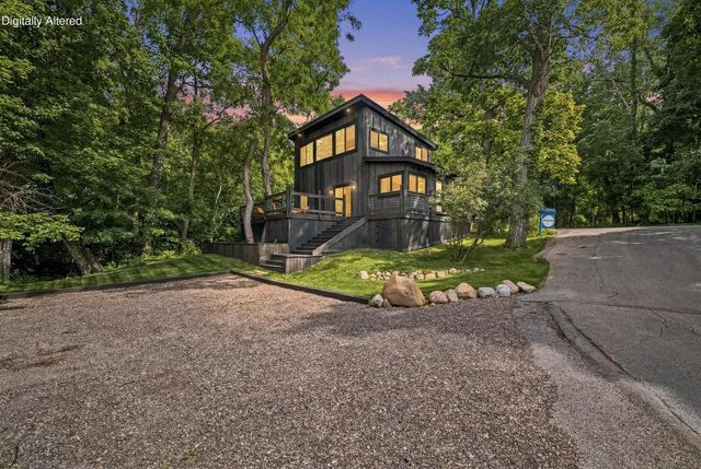 436 Walworth AVENUE, Fontana, WI 53125