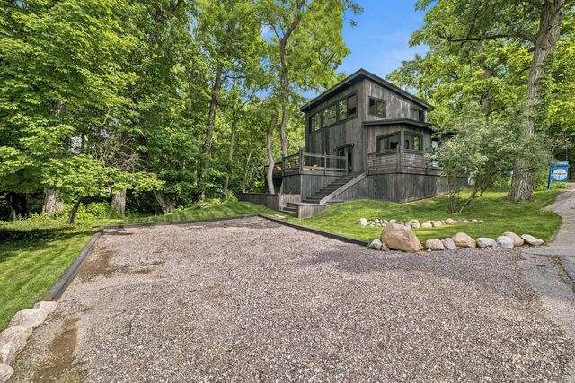436 Walworth AVENUE, Fontana, WI 53125