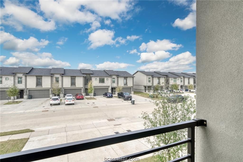 535 Momma Bear Drive, College Station, TX 77845 — photo 2