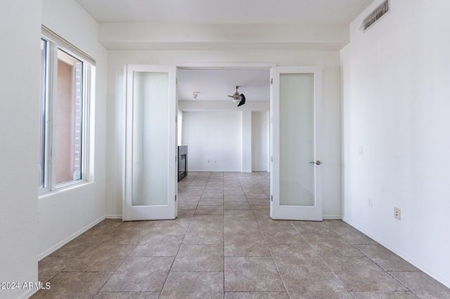 17 W VERNON Avenue W 11, Phoenix, AZ 85003