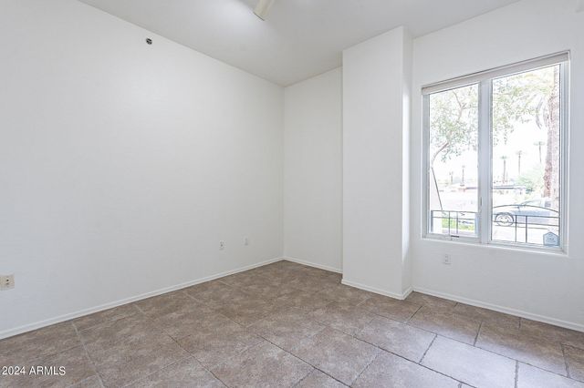 17 W VERNON Avenue W 11, Phoenix, AZ 85003