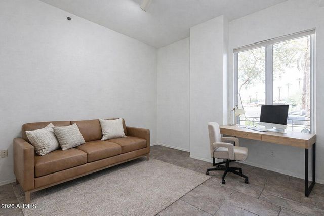 17 W VERNON Avenue W 11, Phoenix, AZ 85003