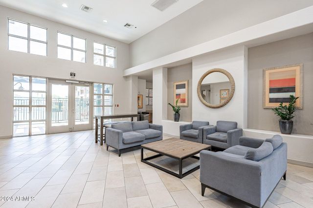 17 W VERNON Avenue W 11, Phoenix, AZ 85003