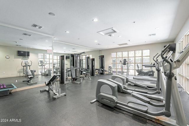 17 W VERNON Avenue W 11, Phoenix, AZ 85003