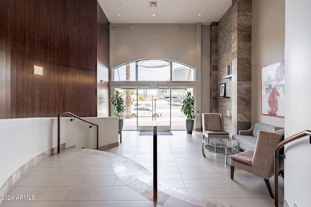 17 W VERNON Avenue W 11, Phoenix, AZ 85003