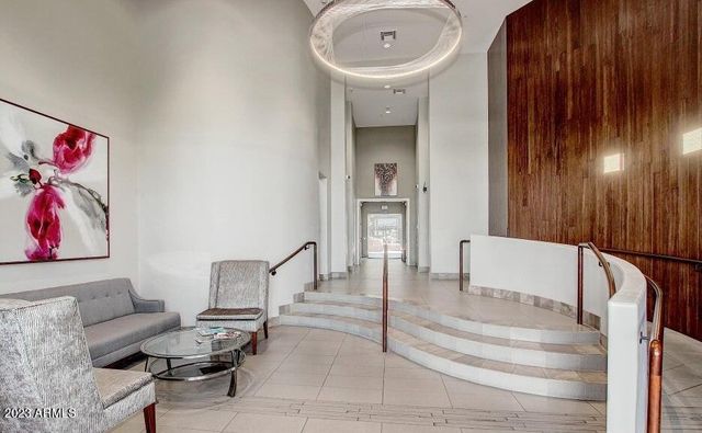 17 W VERNON Avenue W 11, Phoenix, AZ 85003