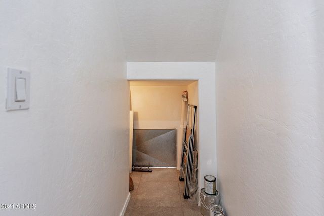 17 W VERNON Avenue W 11, Phoenix, AZ 85003