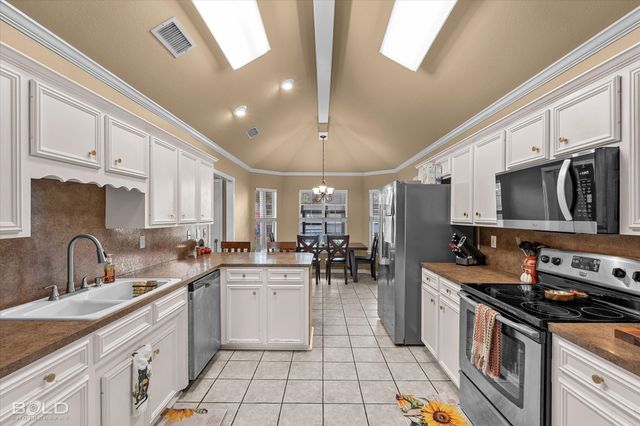 6014 Ellington Way, Bossier City, LA 71111