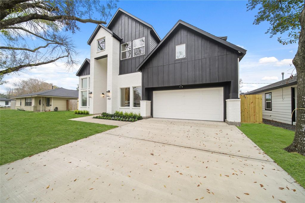 7407 Janak Drive, Houston, TX 77055