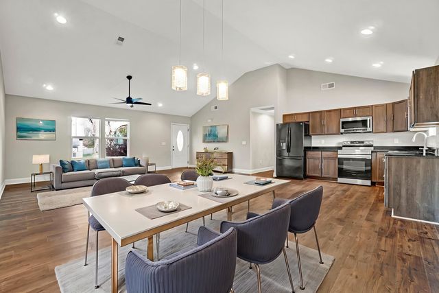 7 W 2nd Street, Williamston, SC 29697