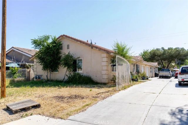 38726 4th Street East, Palmdale, CA 93550