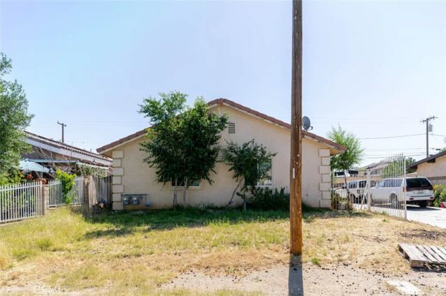38726 4th Street East, Palmdale, CA 93550