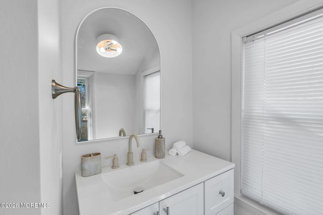 6 Sadie Lane, New Egypt, NJ 08533