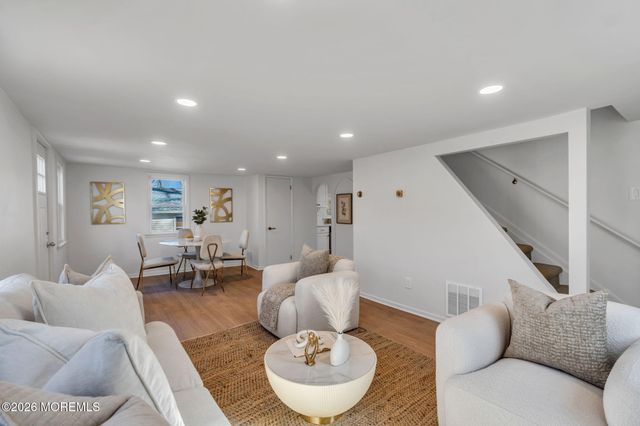 6 Sadie Lane, New Egypt, NJ 08533