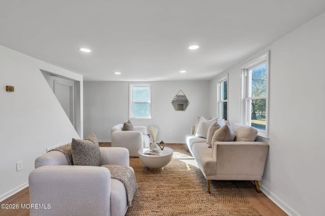 6 Sadie Lane, New Egypt, NJ 08533