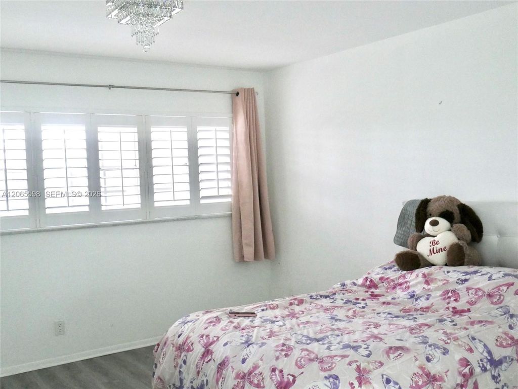 Image 11 of property listing at 3001 S Course Dr 508, Pompano Beach, FL 33069