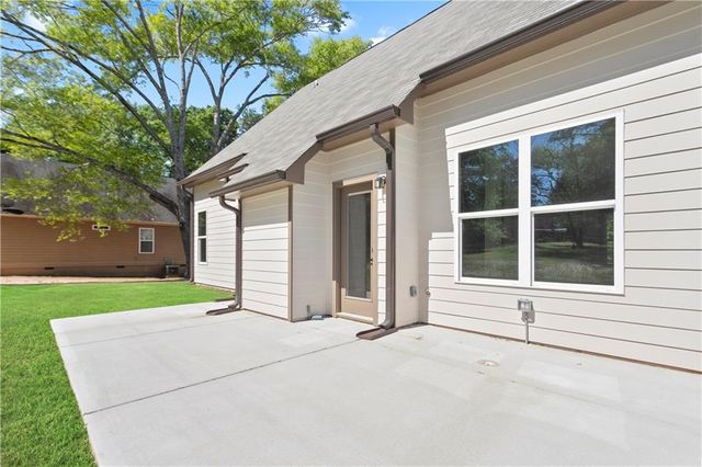 2557 Casablanca Drive, Conyers, GA 30012