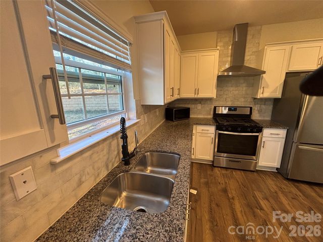 251 Final Stretch Lane, Clover, SC 29710