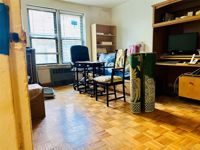 105-20 66th Ave. 1A, Forest Hills, NY 11375