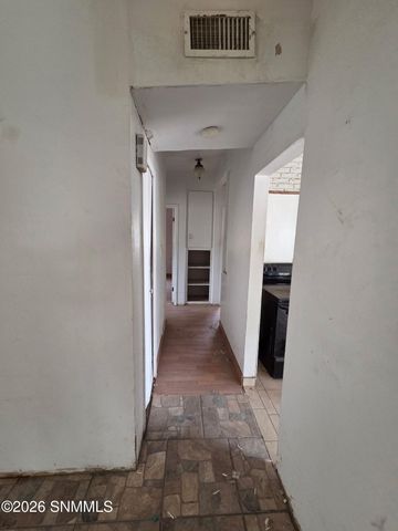 2208 E Idaho Avenue, Las Cruces, NM 88001