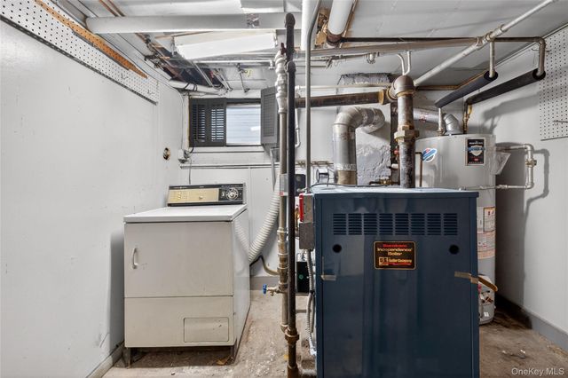 10115 111th Street, Richmond Hill, NY 11419